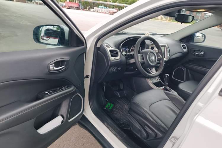 Used Jeep Compass 2017 200T Automatic Family Edition Driver Seat