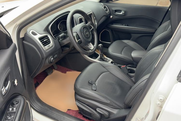 Used Jeep Compass 2017 200T Automatic Family Edition Driver Seat