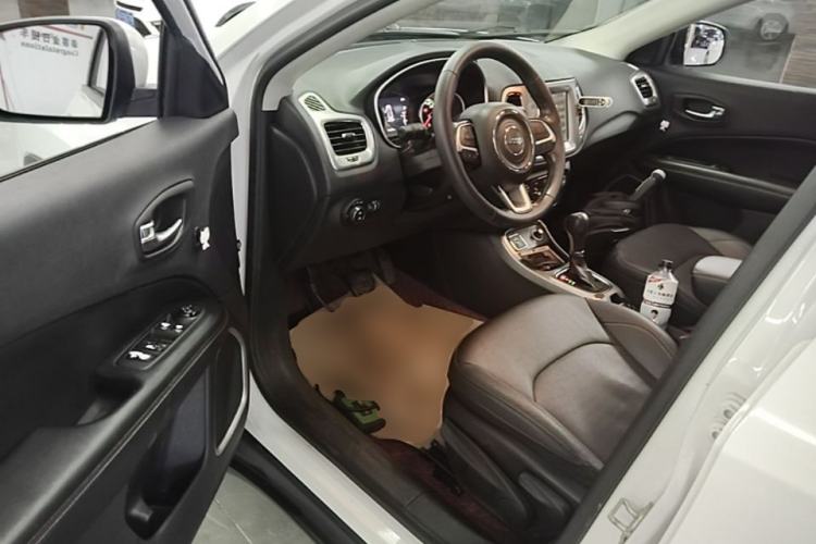 Used Jeep Compass 2017 200T Automatic Family Edition Driver Seat