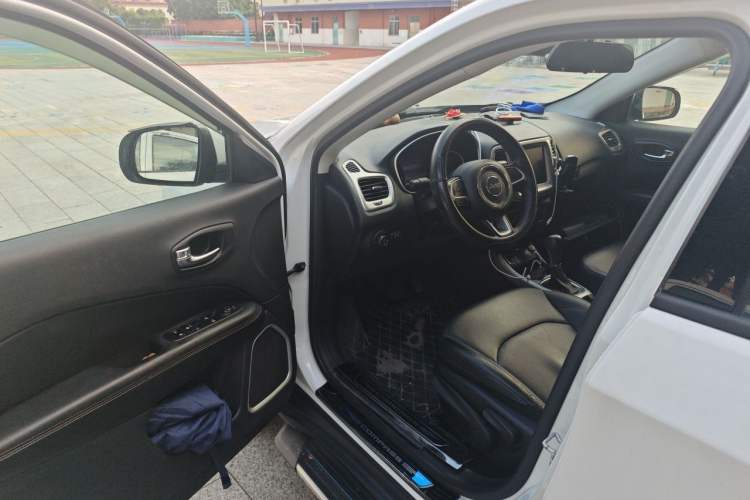 Used Jeep Compass 2017 200T Automatic Family Edition Driver Seat
