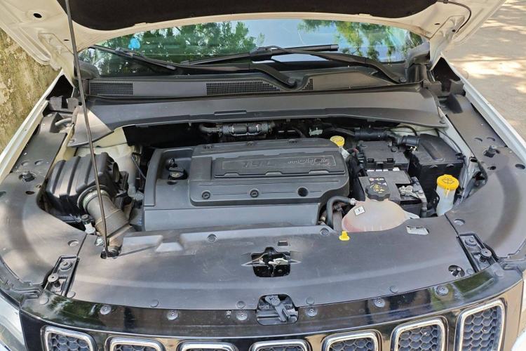 Used Jeep Compass 2017 200T Automatic Family Edition Engine Bay