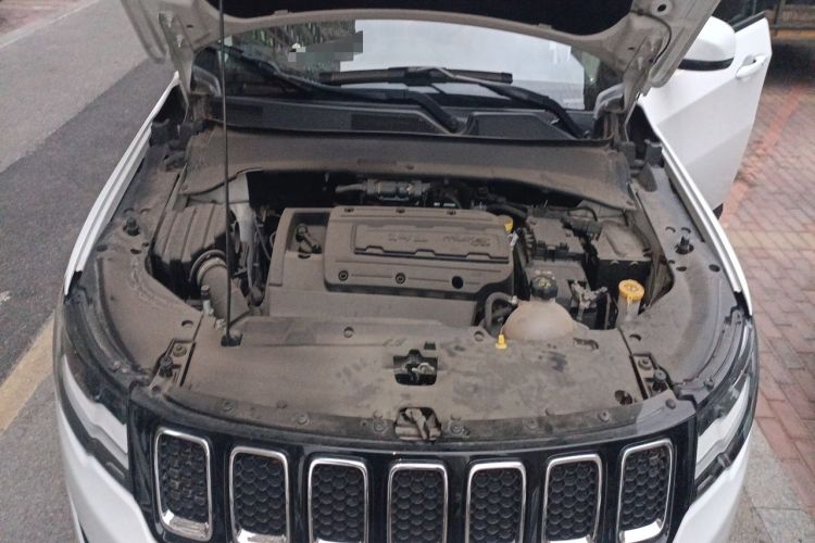 Used Jeep Compass 2017 200T Automatic Family Edition Engine Bay