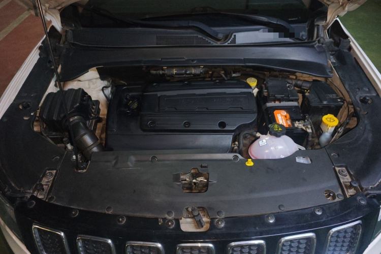 Used Jeep Compass 2017 200T Automatic Family Edition Engine Bay