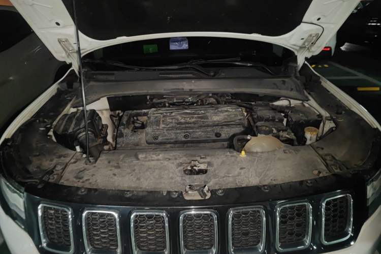 Used Jeep Compass 2017 200T Automatic Family Edition Engine Bay