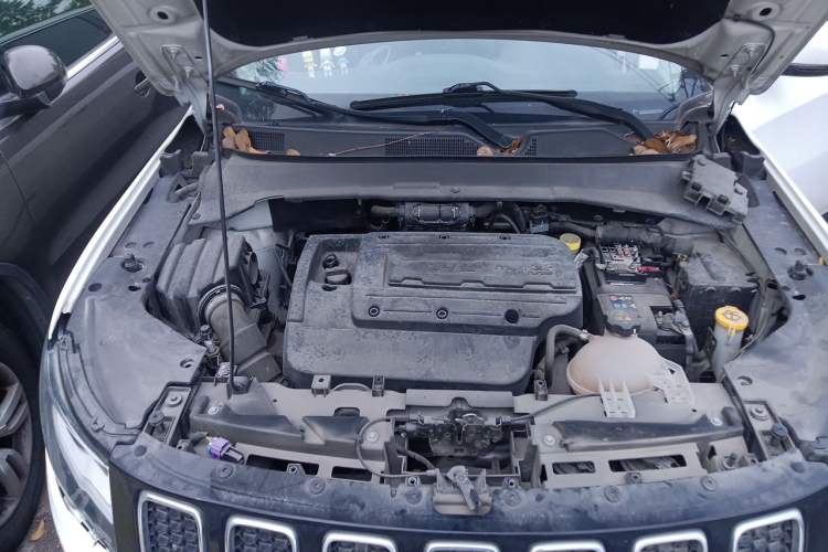 Used Jeep Compass 2017 200T Automatic Family Edition Engine Bay