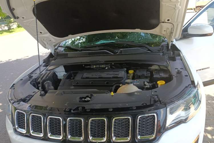Used Jeep Compass 2017 200T Automatic Family Edition Engine Bay
