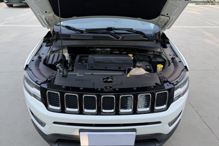 Used Jeep Compass 2017 200T Automatic Family Enjoyment Four-Wheel Drive Edition Engine Bay