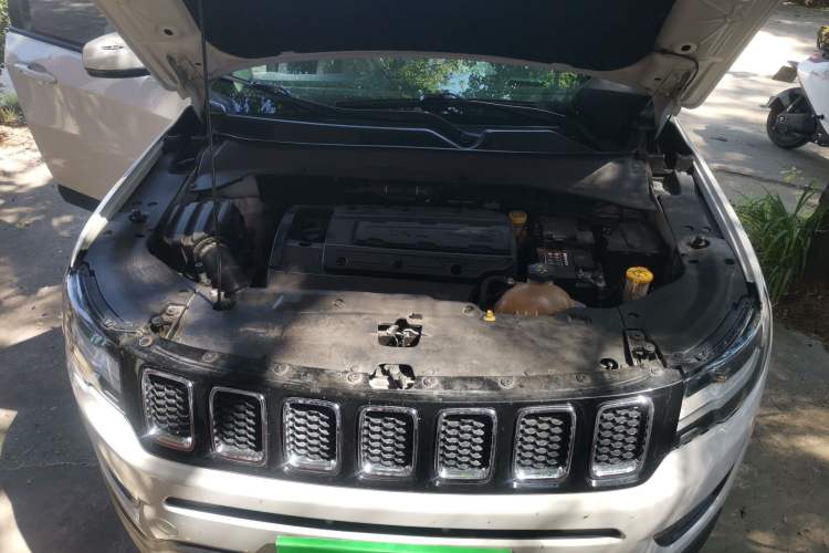 Used Jeep Compass 2017 200T Automatic Family Edition Engine Bay