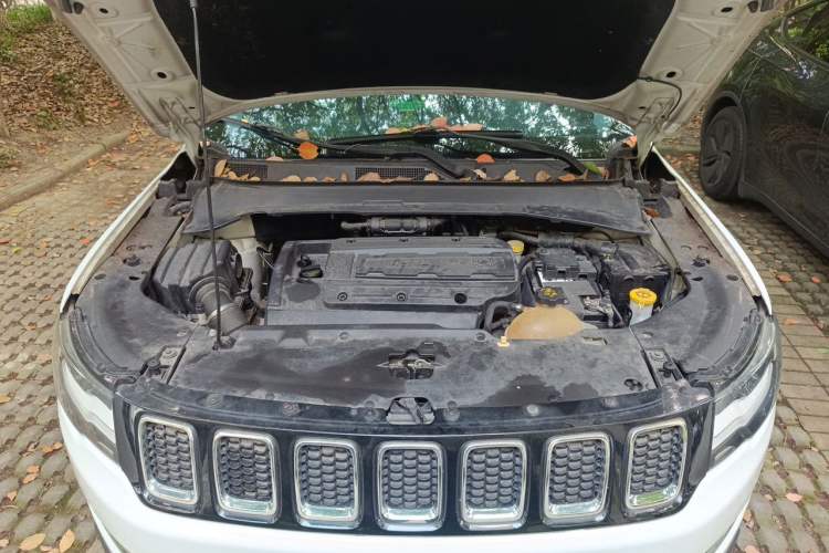Used Jeep Compass 2017 200T Automatic Prestige Edition Engine Bay