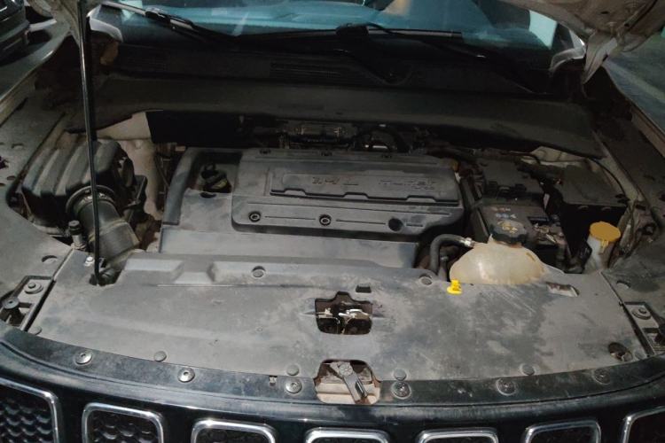 Used Jeep Compass 2017 200T Automatic Family Edition Engine Bay