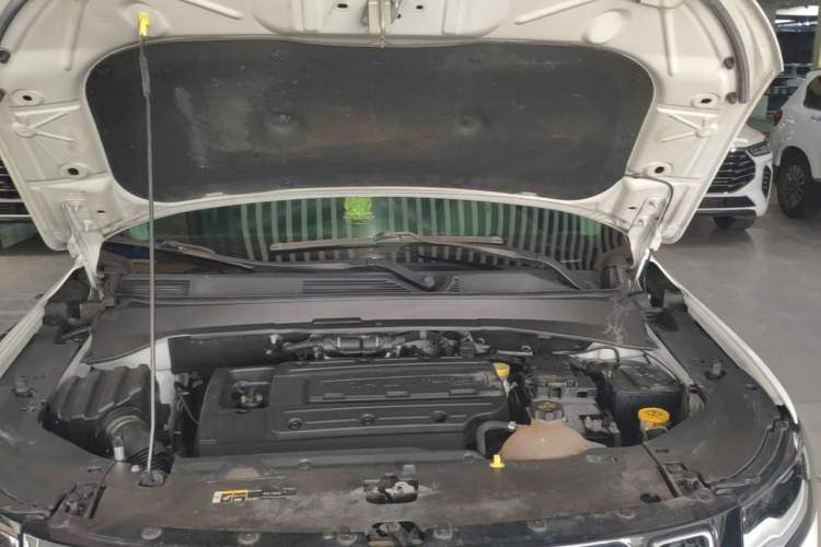 Used Jeep Compass 2017 200T Automatic Family Edition Engine Bay