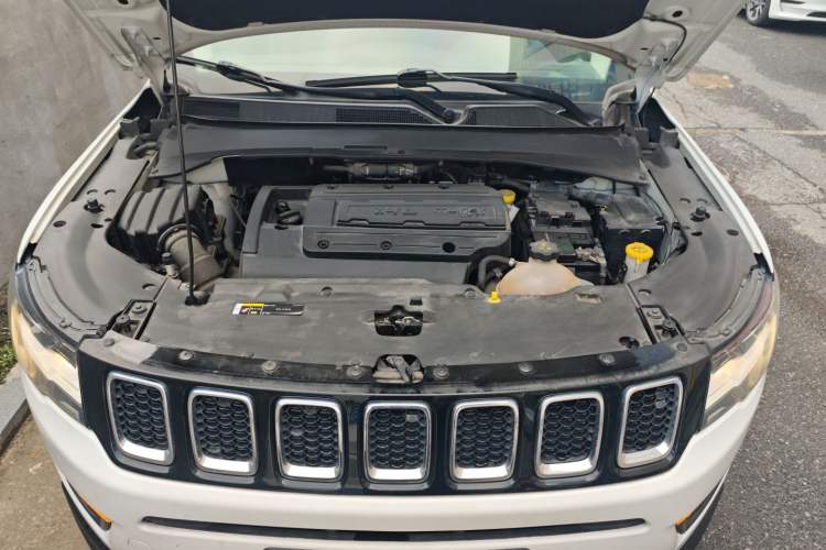 Used Jeep Compass 2017 200T Automatic Family Edition Engine Bay