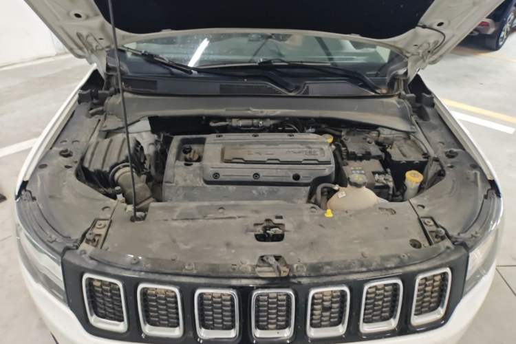 Used Jeep Compass 2017 200T Automatic Family Edition Engine Bay
