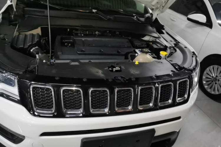 Used Jeep Compass 2017 200T Automatic Family Edition Engine Bay