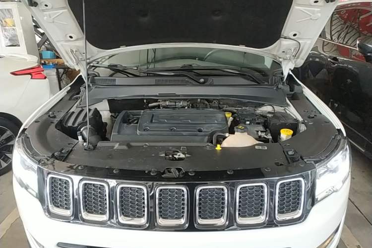 Used Jeep Compass 2017 200T Automatic Prestige Edition Engine Bay