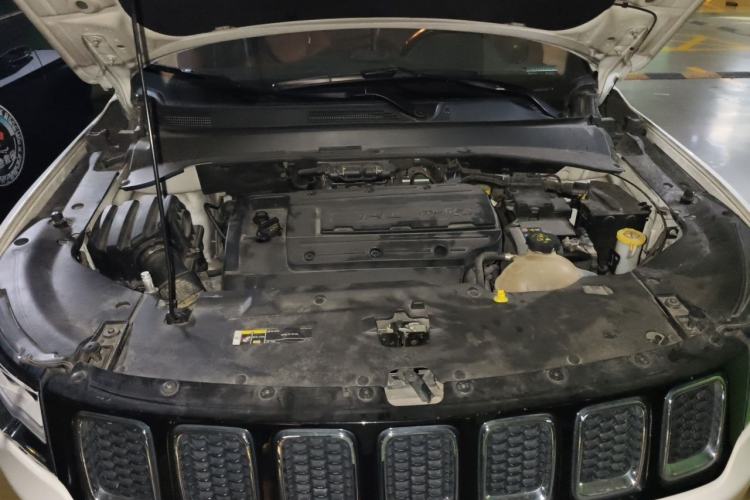 Used Jeep Compass 2017 200T Automatic Family Edition Engine Bay