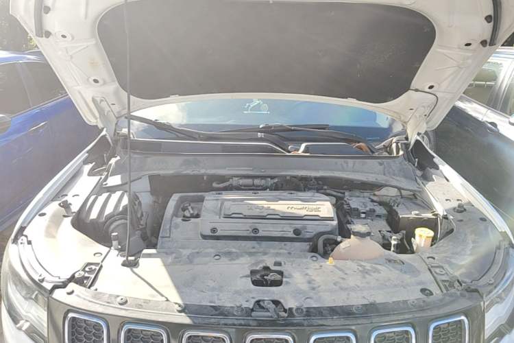 Used Jeep Compass 2017 200T Automatic Comfort Edition Engine Bay