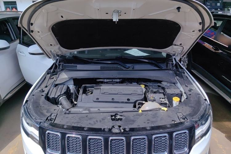 Used Jeep Compass 2017 200T Automatic Family Edition Engine Bay