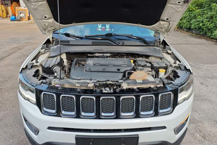 Used Jeep Compass 2017 200T Automatic Family Edition Engine Bay