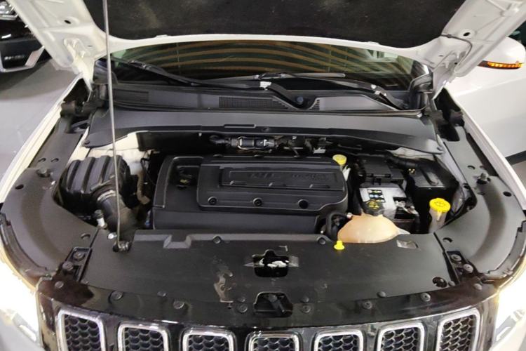 Used Jeep Compass 2017 200T Automatic Family Edition Engine Bay