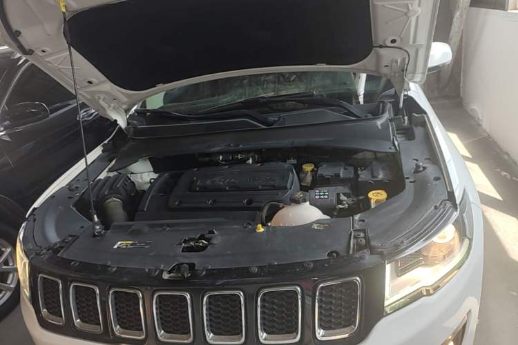 Used Jeep Compass 2017 200T Automatic Family Edition Engine Bay