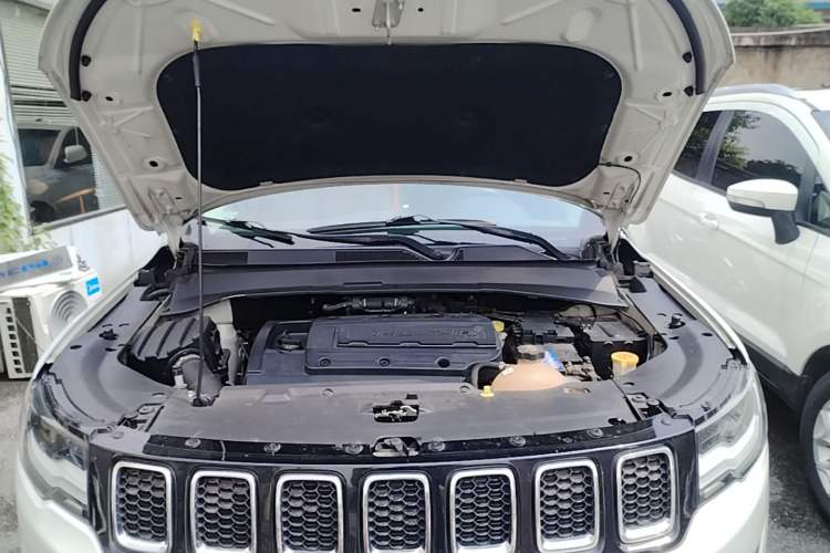 Used Jeep Compass 2017 200T Automatic Family Edition Engine Bay