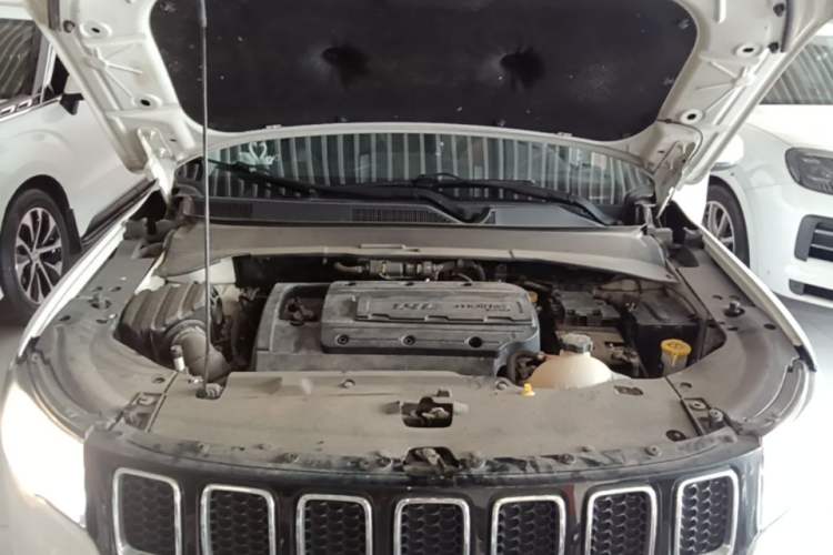 Used Jeep Compass 2017 200T Automatic Family Edition Engine Bay