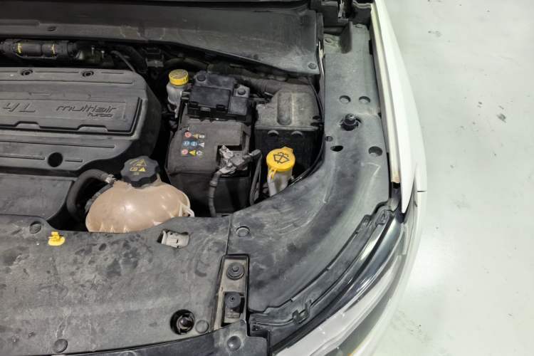 Used Jeep Compass 2017 200T Automatic Family Edition Engine Bay Left