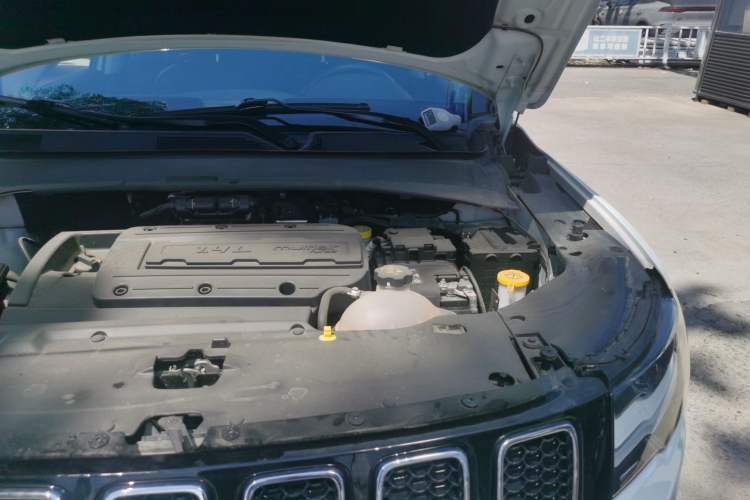 Used Jeep Compass 2017 200T Automatic Family Enjoyment Four-Wheel Drive Edition Engine Bay Left