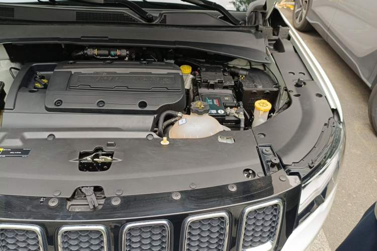 Used Jeep Compass 2017 200T Automatic Family Edition Engine Bay Left