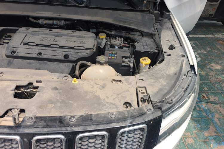 Used Jeep Compass 2017 200T Automatic Enjoyment Version Engine Bay Left