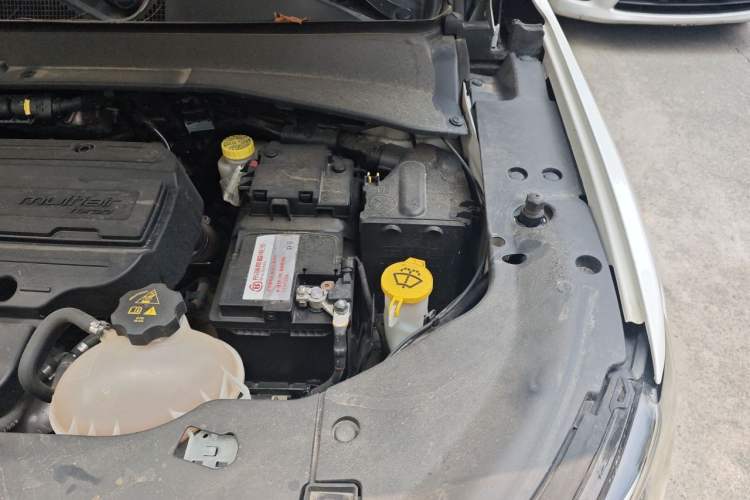 Used Jeep Compass 2017 200T Automatic Family Edition Engine Bay Left