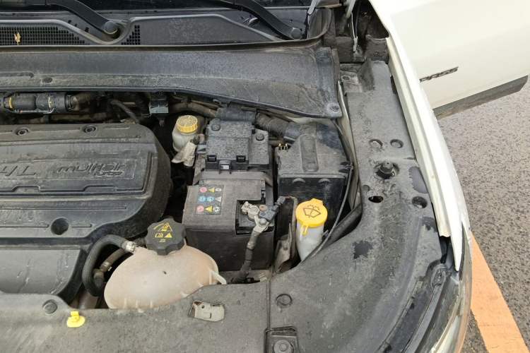 Used Jeep Compass 2017 200T Automatic Prestige Edition Engine Bay Left