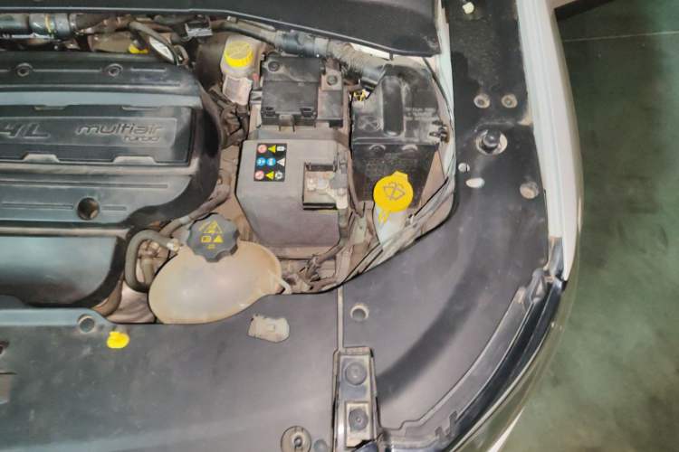 Used Jeep Compass 2017 200T Automatic Family Edition Engine Bay Left