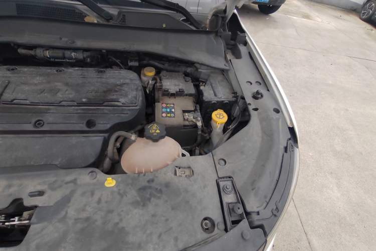 Used Jeep Compass 2017 200T Automatic Family Edition Engine Bay Left