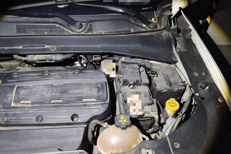 Used Jeep Compass 2017 200T Automatic Family Edition Engine Bay Left