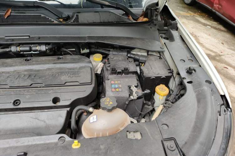 Used Jeep Compass 2017 200T Automatic Family Edition Engine Bay Left