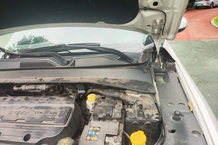 Used Jeep Compass 2017 200T Automatic Family Edition Engine Bay Left