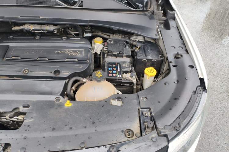 Used Jeep Compass 2017 200T Automatic Family Edition Engine Bay Left