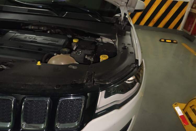 Used Jeep Compass 2017 200T Automatic Family Edition Engine Bay Left