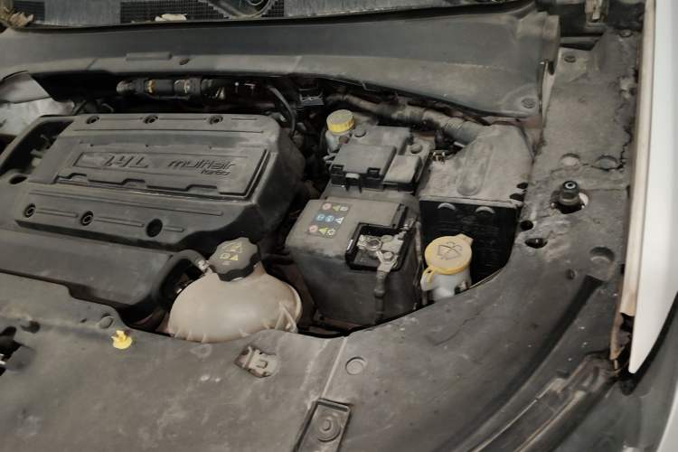 Used Jeep Compass 2017 200T Automatic Family Edition Engine Bay Left