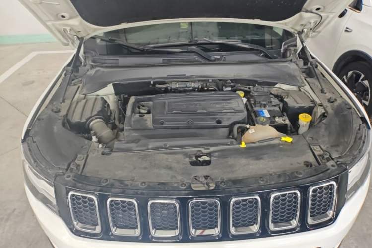 Used Jeep Compass 2017 200T Automatic Family Edition Engine Bay