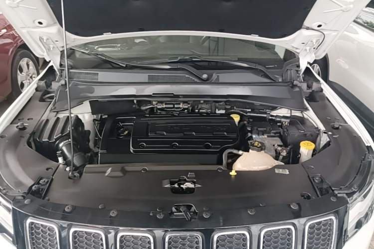 Used Jeep Compass 2017 200T Automatic Family Edition Engine Bay