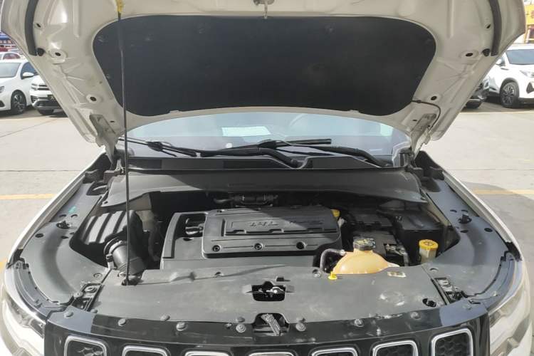 Used Jeep Compass 2017 200T Automatic Family Edition Engine Bay