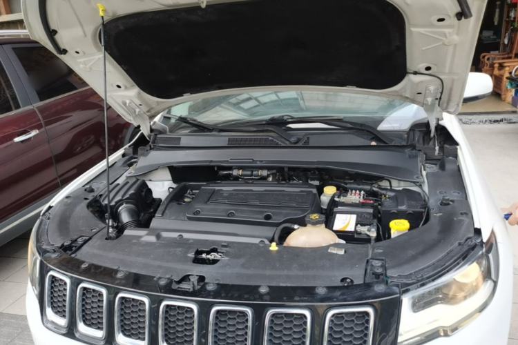 Used Jeep Compass 2017 200T Automatic Family Edition Engine Bay