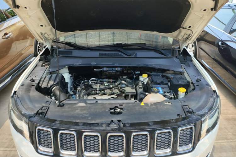 Used Jeep Compass 2017 200T Automatic Family Edition Engine Bay