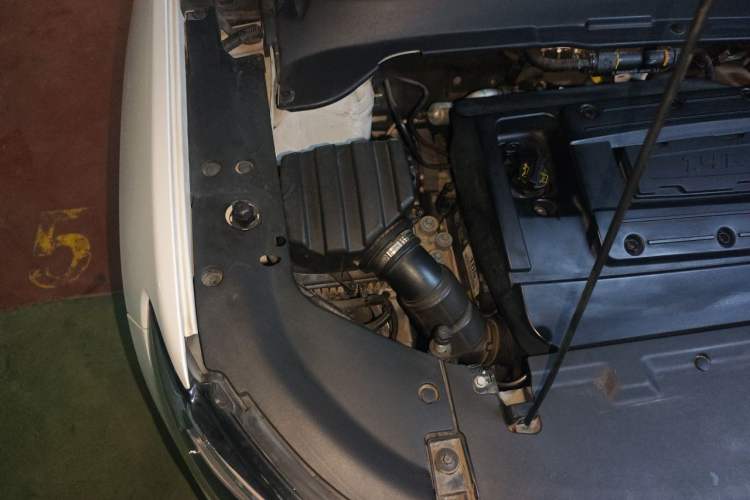Used Jeep Compass 2017 200T Automatic Family Edition Engine Bay Right