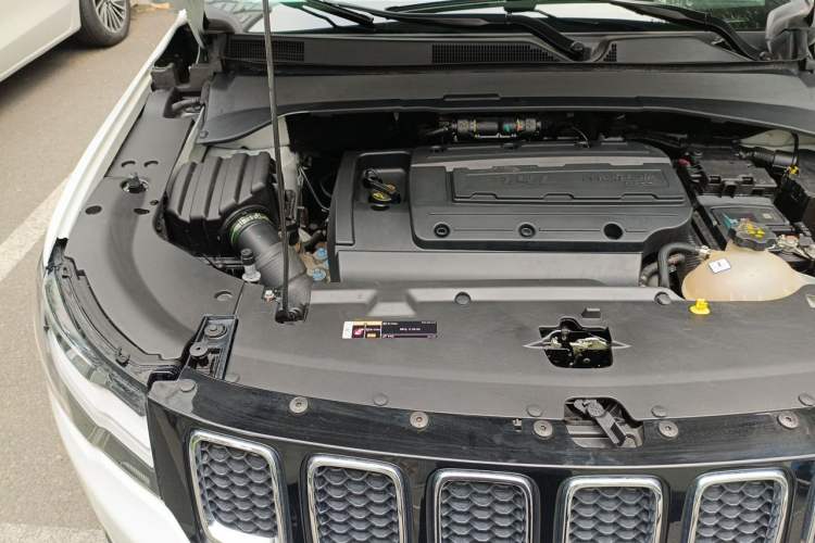 Used Jeep Compass 2017 200T Automatic Family Edition Engine Bay Right