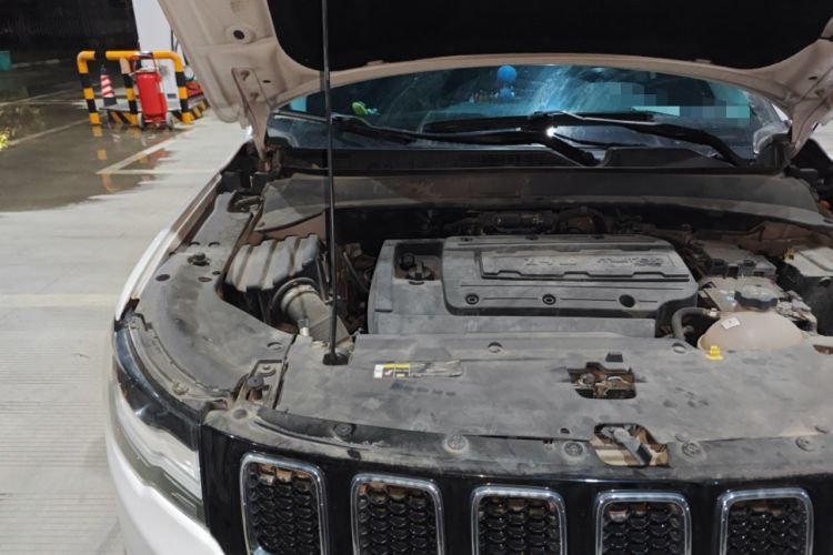 Used Jeep Compass 2017 200T Automatic Family Edition Engine Bay Right