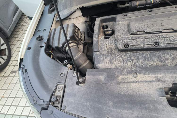 Used Jeep Compass 2017 200T Automatic Family Edition Engine Bay Right